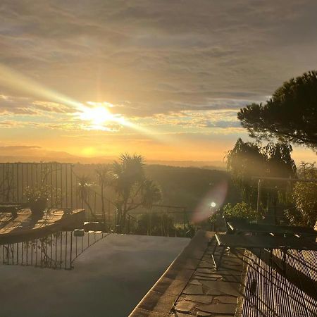 "Aux Balcons Du Riou" Avec Vue Mer 180 Degres 旺斯 外观 照片